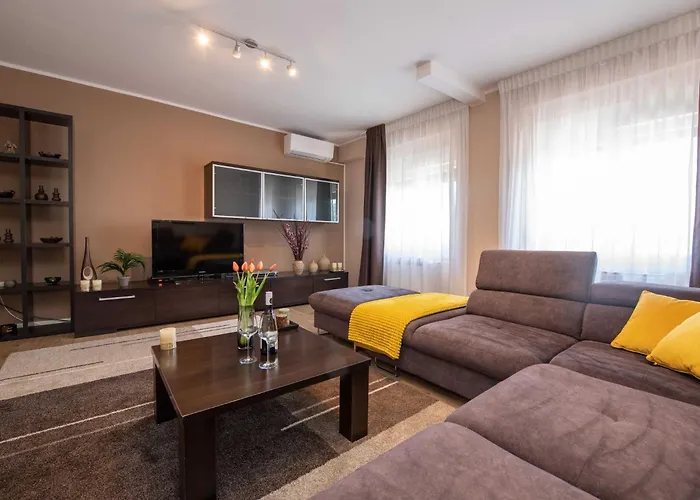 Sanja - Two Bedroom With Terrace And Sea View أوباتيا