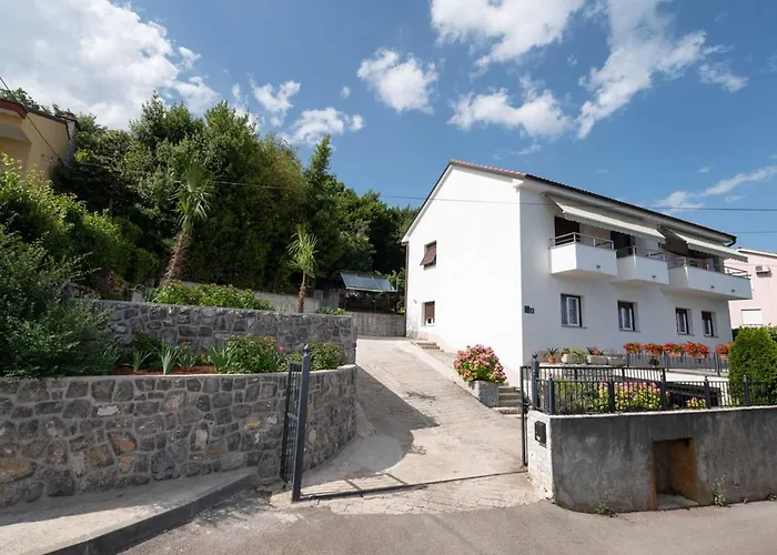 Sanja - Two Bedroom With Terrace And Sea View * أوباتيا