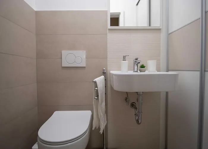 Sanja - Two Bedroom With Terrace And Sea View דירה אופטיה